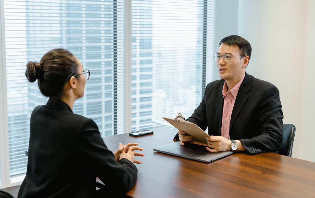 How to Answer “Tell Me About Yourself” Perfectly and Create a Powerful First Impression That Sets You Apart in Job Interviews