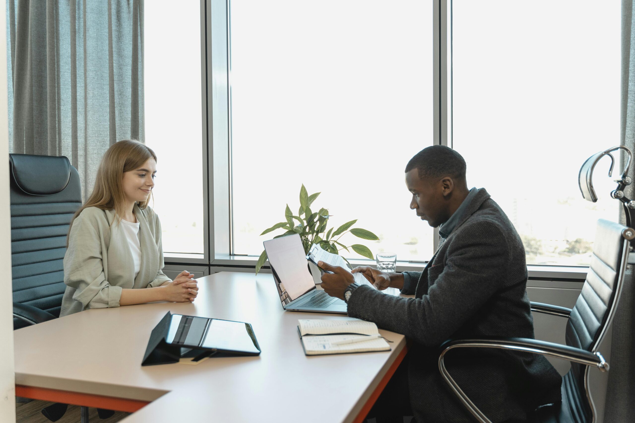 Phone Interview Tips to Move to the Next Round and Make a Strong Impression Without Face-to-Face Interaction