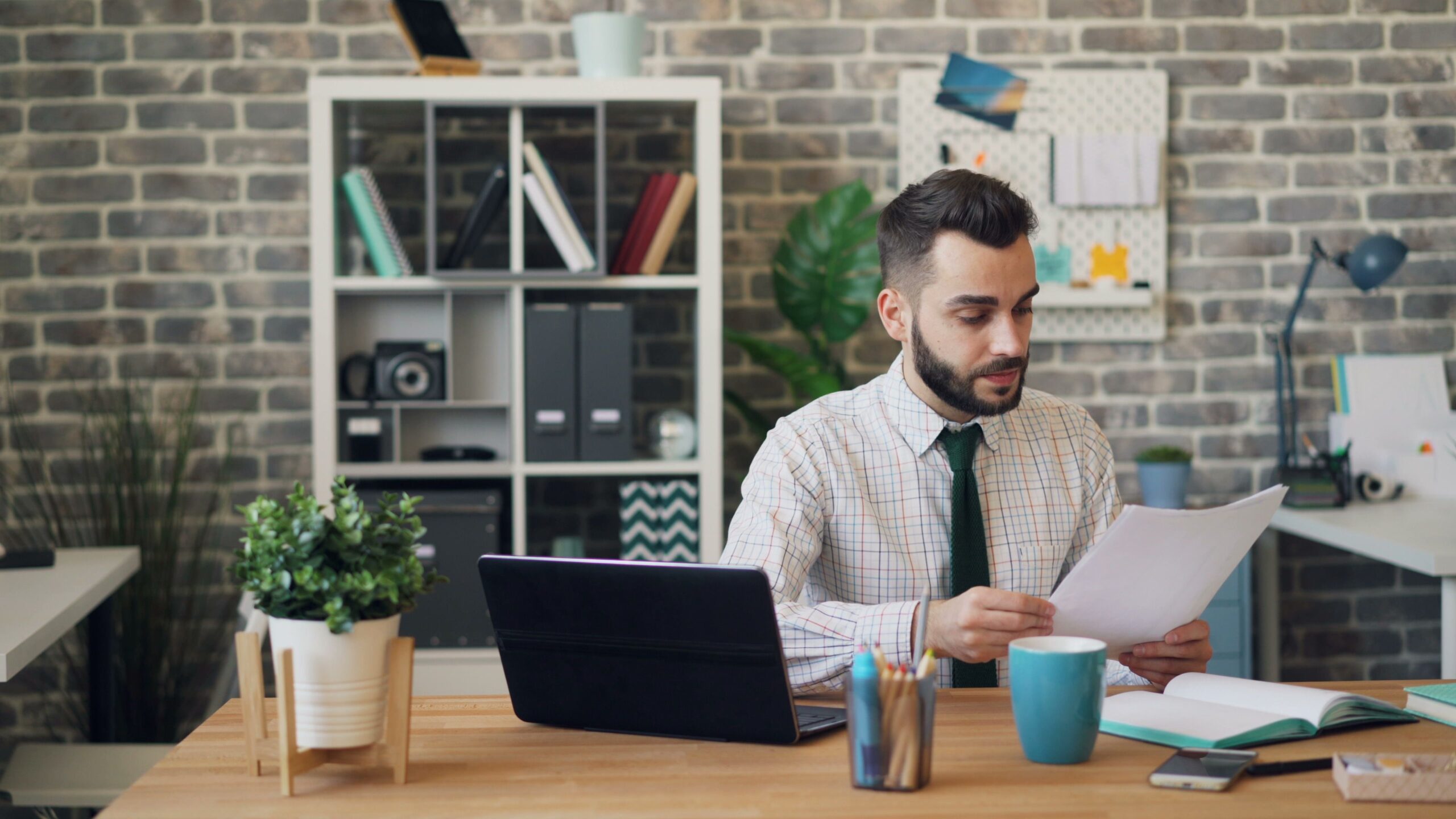 How to Impress Interviewers in Competitive Career Fields: Building Confidence, and Winning High-Level Job Opportunities